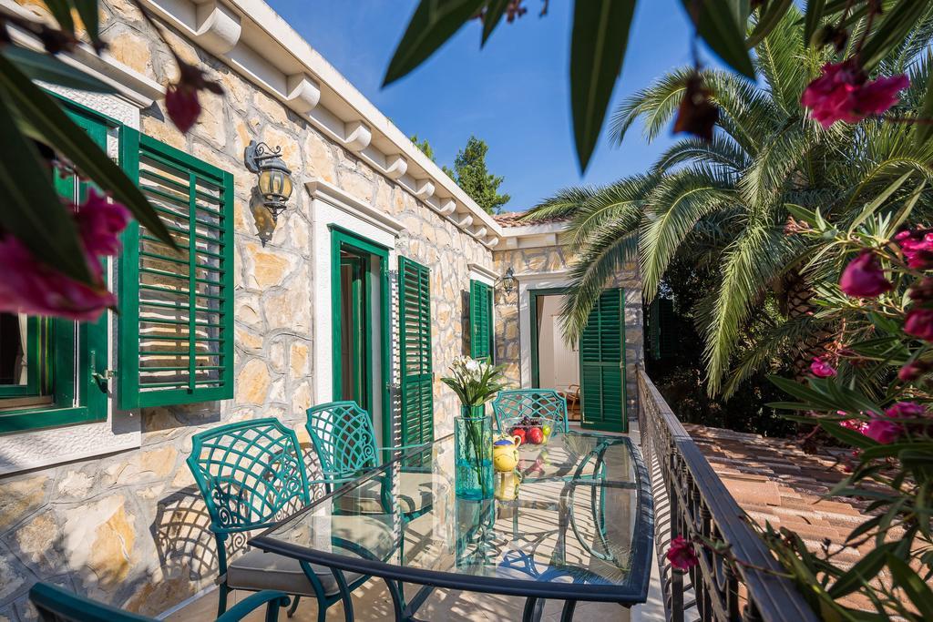 Villa Kustra Orebic Exterior photo