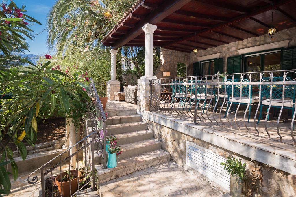 Villa Kustra Orebic Exterior photo