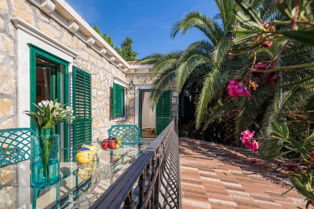 Villa Kustra Orebic Exterior photo